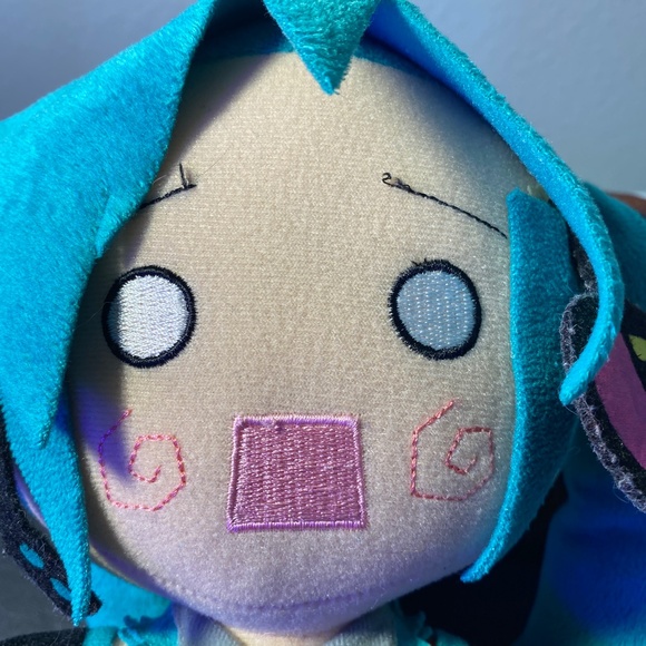 Hatsune Miku Stuffed Doll - Picture 8 of 10